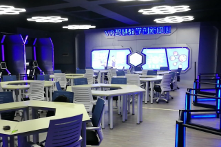 长沙财经学校航空VR智慧教学创新中心